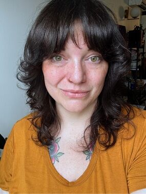 Meet your Posher, Emily